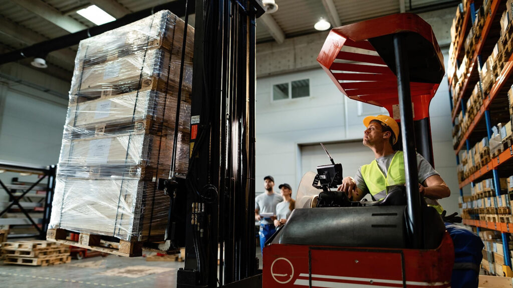 premier emploi après le CACES — formation FORMAFORCE