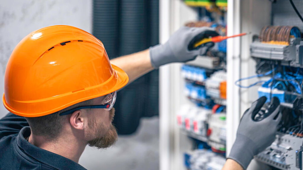 titre d'habilitation électrique — formation FORMAFORCE